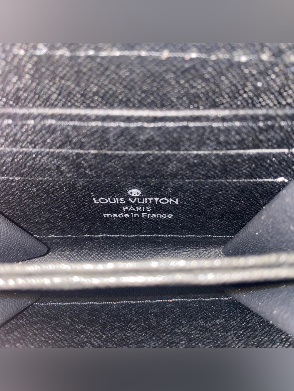 Louis Vuitton Black Monogram Zip Around Card Wallet - Picture 4 of 7